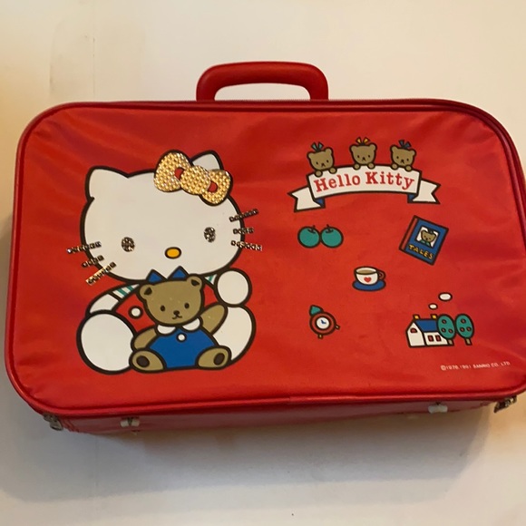 hello kitty suitcase vintage